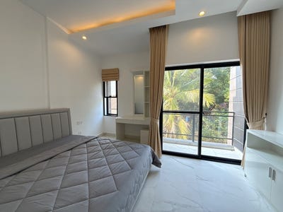 /international/kh/sala-kamraeuk-siem-reap-siem-reap-360107813117/
