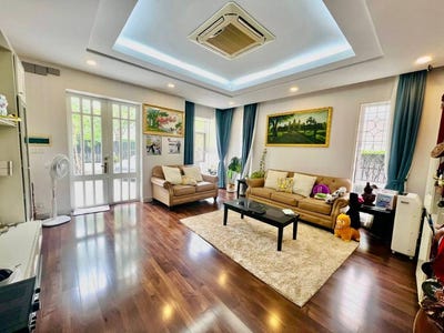 /international/kh/nirouth-chbar-ampov-phnom-penh-360107862739/