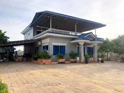 /international/kh/chaom-chau-2-por-sen-chey-phnom-penh-360107126824/