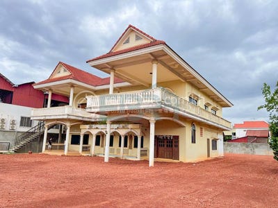 /international/kh/sala-kamraeuk-siem-reap-siem-reap-360107108336/