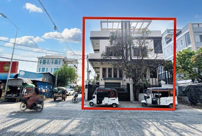/international/kh/nirouth-chbar-ampov-phnom-penh-360107096187/