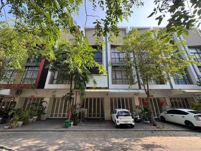 /international/kh/nirouth-chbar-ampov-phnom-penh-360108432334/