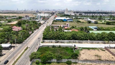 /international/kh/khmuonh-sen-sok-phnom-penh-360107129195/
