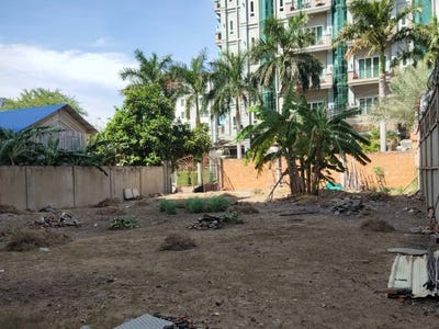 /international/kh/phsar-daeum-thkov-chamkarmon-phnom-penh-360107130409/