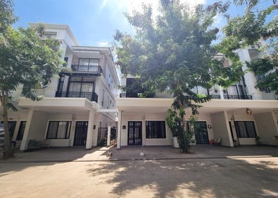 /international/kh/veal-sbov-chbar-ampov-phnom-penh-360108432337/