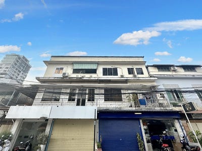 /international/kh/boeng-reang-daun-penh-phnom-penh-360107106564/
