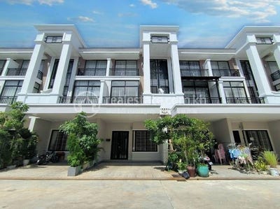 /international/kh/veal-sbov-chbar-ampov-phnom-penh-360107769037/