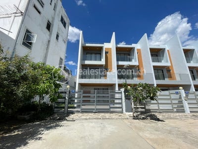 /international/kh/chak-angrae-kraom-meanchey-phnom-penh-360107142977/