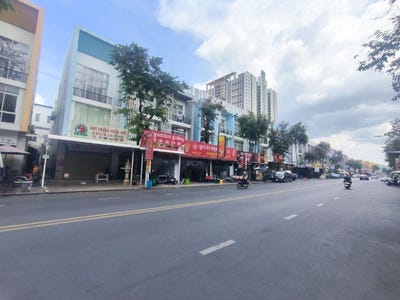 /international/kh/nirouth-chbar-ampov-phnom-penh-360108327064/