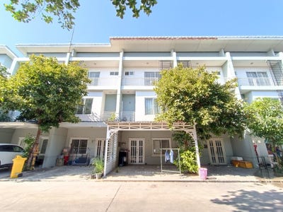 /international/kh/nirouth-chbar-ampov-phnom-penh-360107129759/
