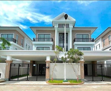 /international/kh/nirouth-chbar-ampov-phnom-penh-360107128758/