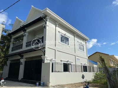 /international/kh/kampong-samnanh-ta-khmau-kandal-360107108990/