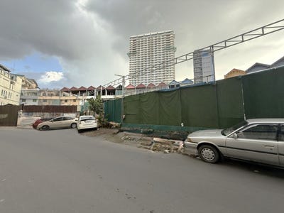 /international/kh/boeung-kak-1-toul-kork-phnom-penh-360107103607/