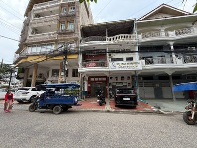 /international/kh/boeung-kak-2-toul-kork-phnom-penh-360107862745/