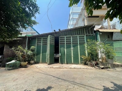 /international/kh/phsar-daeum-thkov-chamkarmon-phnom-penh-360107102626/
