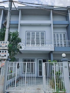 /international/kh/chaom-chau-por-sen-chey-phnom-penh-360107109527/
