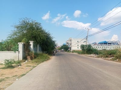 /international/kh/veal-sbov-chbar-ampov-phnom-penh-360107127331/