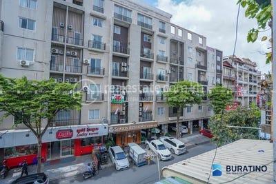 /international/kh/phsar-chas-daun-penh-phnom-penh-360107137189/
