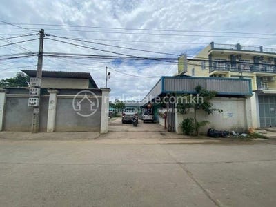 /international/kh/kouk-khleang-sen-sok-phnom-penh-360107109971/
