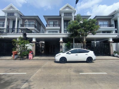 /international/kh/nirouth-chbar-ampov-phnom-penh-360108040294/