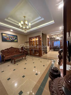 /international/kh/nirouth-chbar-ampov-phnom-penh-360107126682/