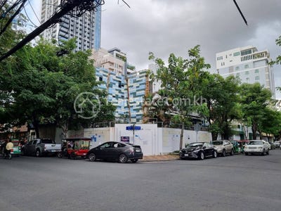 /international/kh/bkk-1-chamkarmon-phnom-penh-360107109683/