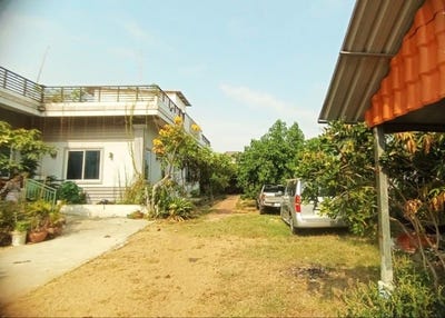 /international/kh/kampong-samnanh-ta-khmau-kandal-360107813116/