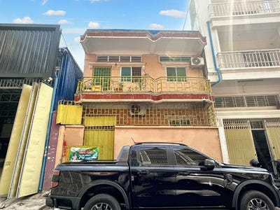 /international/kh/boeung-kak-1-toul-kork-phnom-penh-360107106096/