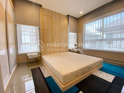 /international/kh/chak-angrae-leu-meanchey-phnom-penh-360107137031/