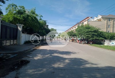 /international/kh/stueng-mean-chey-meanchey-phnom-penh-360107137942/