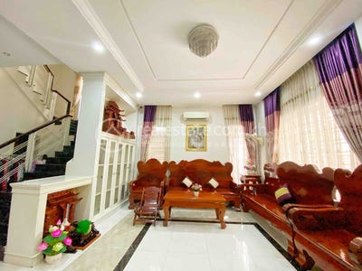 /international/kh/kouk-khleang-sen-sok-phnom-penh-360107138393/