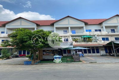 /international/kh/chrang-chamres-i-russey-keo-phnom-penh-360107138438/