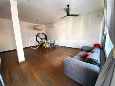 /international/kh/daun-penh-phnom-penh-360107110009/