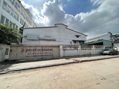 /international/kh/stueng-mean-chey-meanchey-phnom-penh-360107128497/