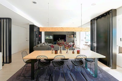 /international/ad/andorra-la-vella-andorra-la-vella-310105830674/
