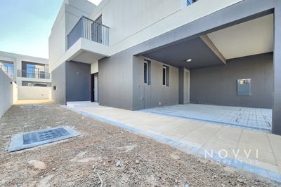 /international/ae/the-pulse-the-pulse-beachfront-dubai-dubai-310099592533/