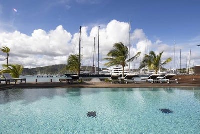 /international/ag/english-harbour-town-saint-paul-310100889924/