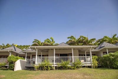/international/ag/gaynors-saint-philip-310100890146/