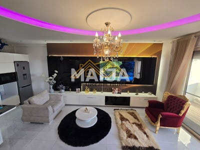 /international/al/rruga-pavaresia-durres-durres-310106685587/