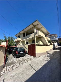/international/al/durres-durres-310108459288/