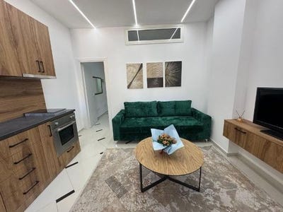 /international/al/durres-durres-310108459227/