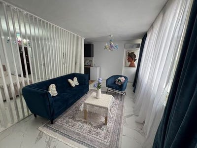 /international/al/durres-durres-310108674681/