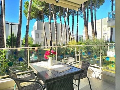 /international/al/durres-durres-310107580720/