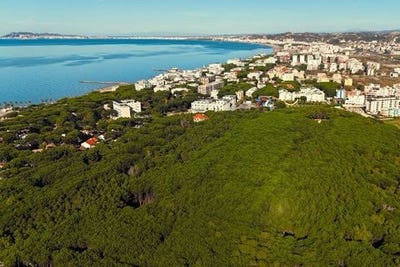 /international/al/durres-durres-310107528114/