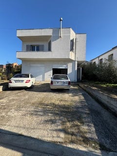 /international/al/durres-durres-310105302029/
