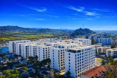 /international/al/durres-durres-120096490926/