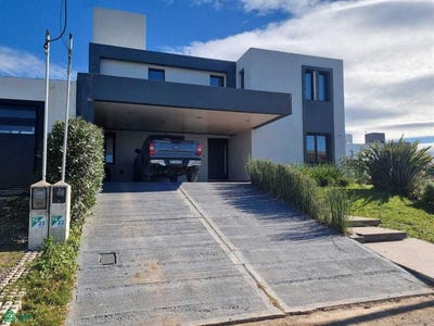 /international/ar/manzana-74-lote-22-tejas-4-malagueno-cordoba-5000-cordoba-310108134362/