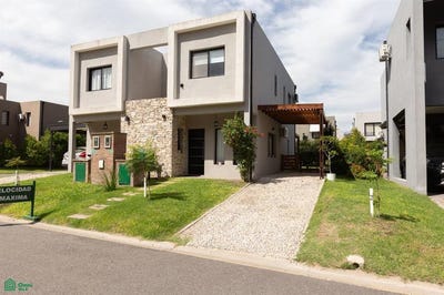 /international/ar/int-corvalan-2302-maria-eugenia-residences-village-moreno-gba-oeste-1748-moreno-buenos-aires-310106714167/