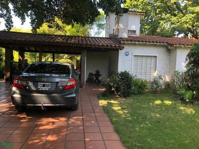 /international/ar/sarmiento-596-el-casco-de-moreno-moreno-gba-oeste-moreno-buenos-aires-310108810443/