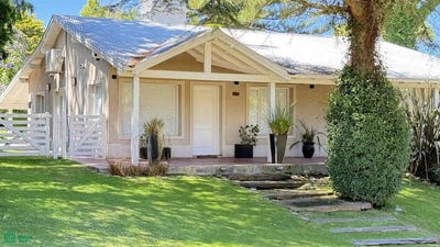 /international/ar/de-los-pinguinos-431-pinamar-buenos-aires-costa-atlantica-pinamar-buenos-aires-310106017623/